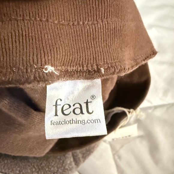 FEAT- The BlanketBlend™ Joggers - Limited PINECONE - Picture 8 of 12